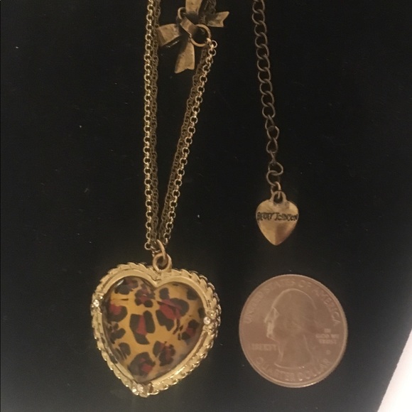 Vintage Betsey Johnson Leopard Heart Necklace - Picture 2 of 2